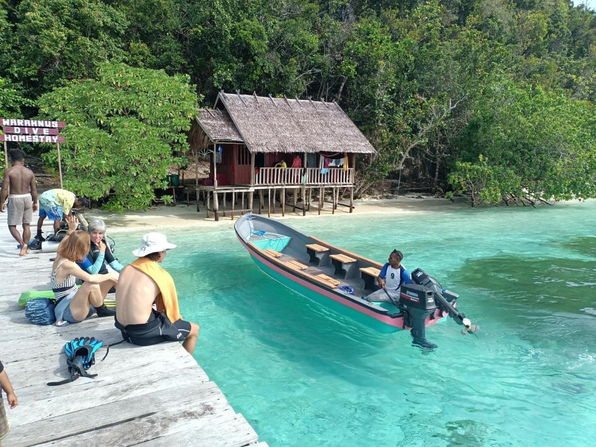 Warahnus Dive Homestay Kri Extérieur photo